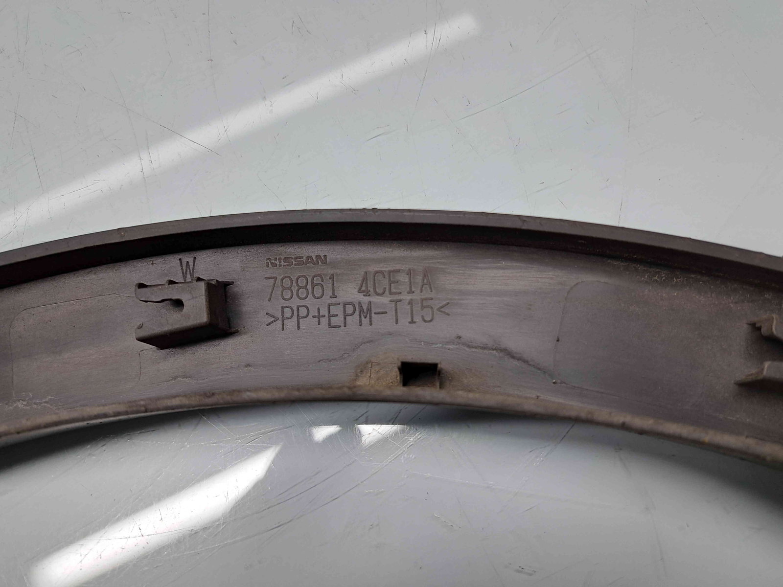 Ornament aripa stanga spate Nissan X-Trail (T32) [Fabr 2013-prezent] 788614CE1A - imagine 4