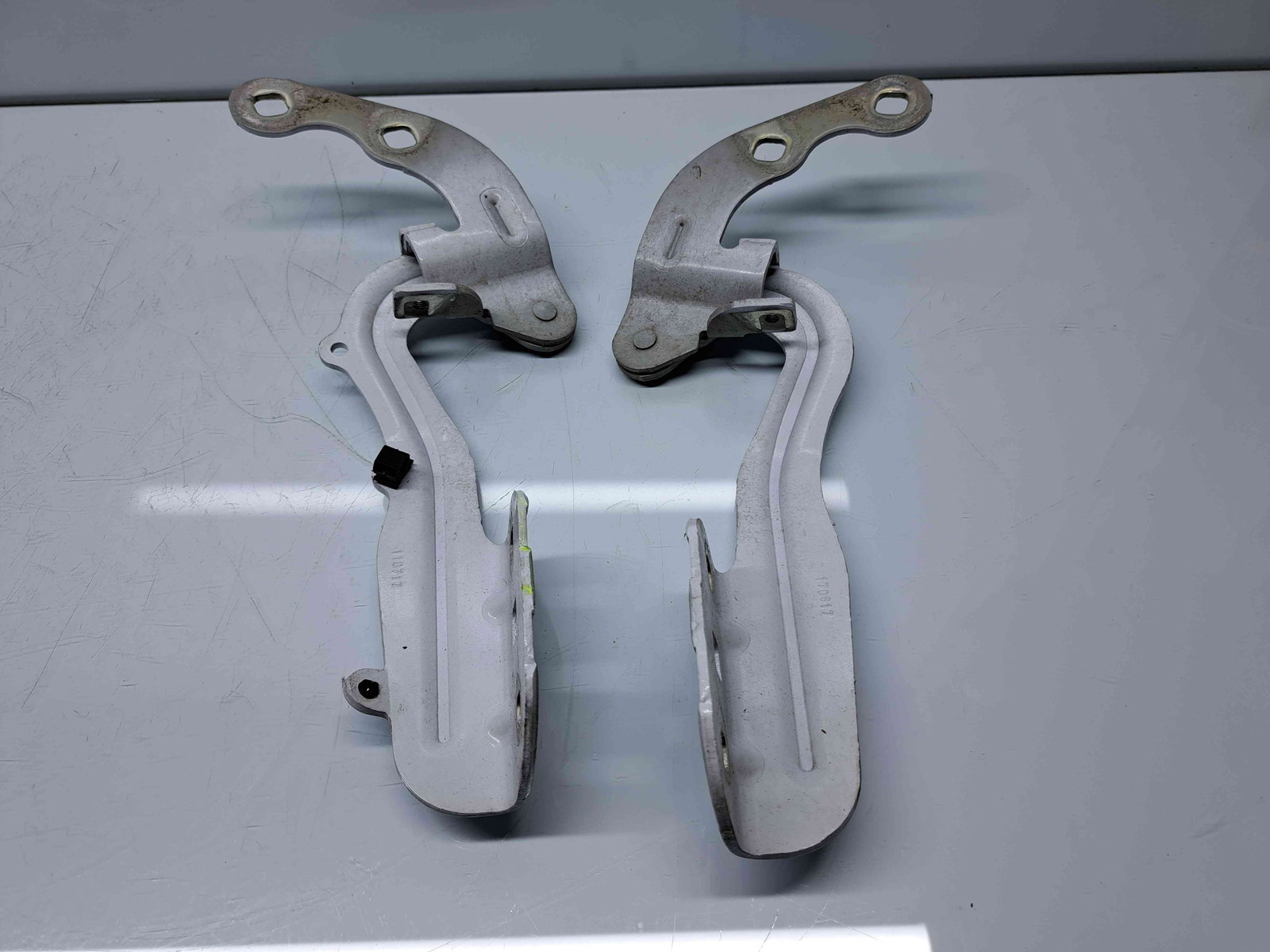 Set balamale capota Ford Tourneo Courier [Fabr 2014-2020] Frozen White - imagine 1