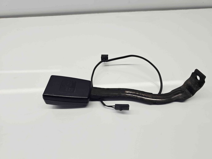  Capsa centura dreapta fata Volkswagen Passat B6 (3C2) [Fabr 2005-2010] 3C0857756QVZ