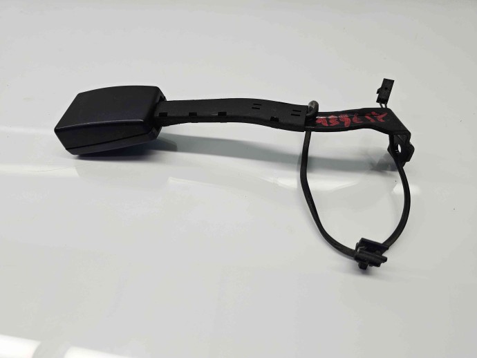  Capsa centura stanga fata Volkswagen Passat B6 (3C2) [Fabr 2005-2010] 3C0857755QVZ