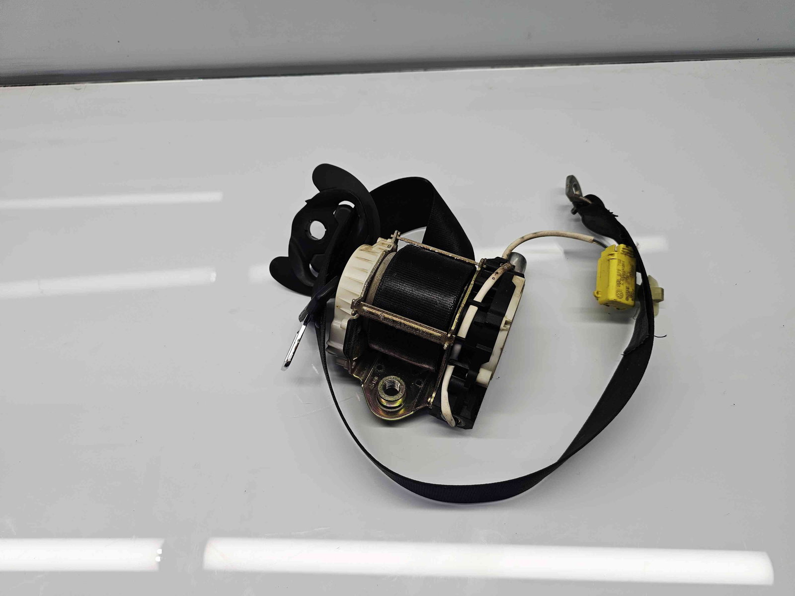 Centura dreapta fata Volkswagen Passat B6 (3C2) [Fabr 2005-2010] 3C1857706F - imagine 4