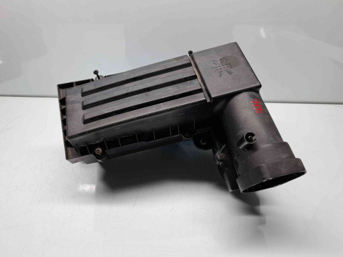 Carcasa filtru aer  Volkswagen Golf 5 (1K1) [Fabr 2004-2008] 3C0129607AQ / 3C0129601BD 2.0 TDI BKP 103KW / 140CP
