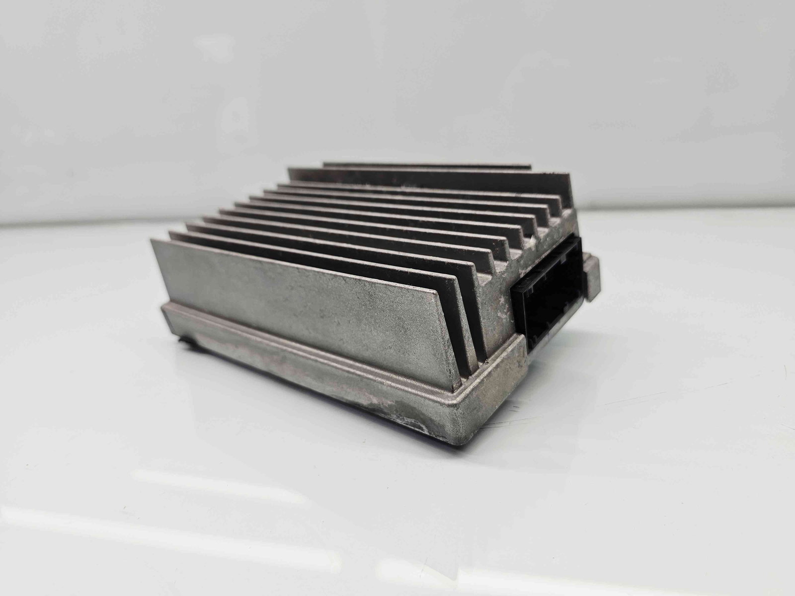 Amplificator audio Bmw X5 (E70) [Fabr 2007-2013] 9275579 - imagine 4