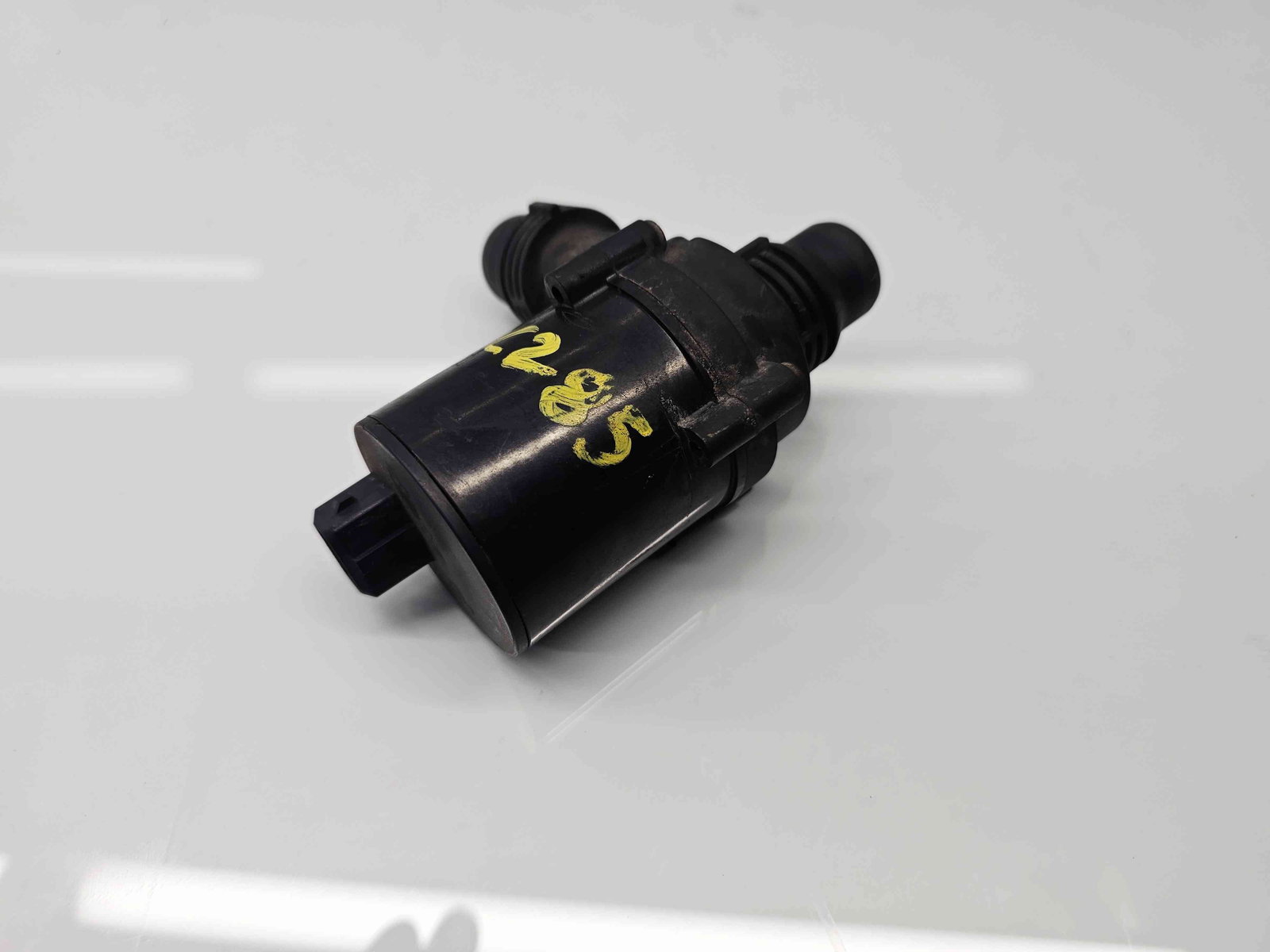 Pompa recirculare apa Bmw X5 (E70) [Fabr 2007-2013] 702078340 3.0 N57D30 180KW / 245CP - imagine 1