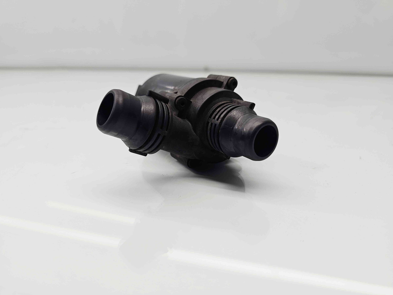 Pompa recirculare apa Bmw X5 (E70) [Fabr 2007-2013] 702078340 3.0 N57D30 180KW / 245CP - imagine 3