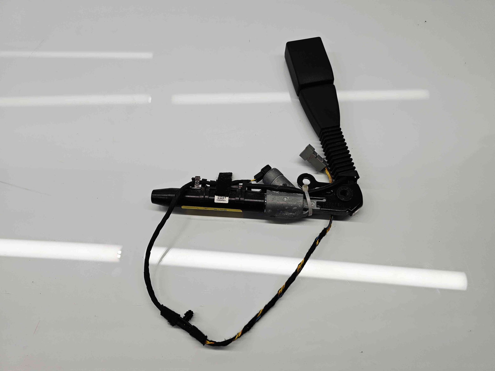 Capsa centura dreapta fata Bmw X5 (E70) [Fabr 2007-2013] 7295964 - imagine 2