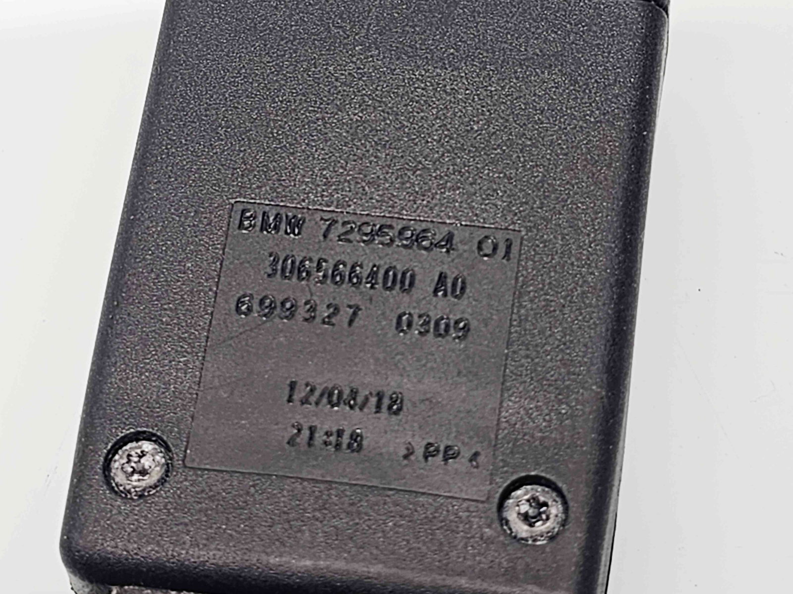 Capsa centura dreapta fata Bmw X5 (E70) [Fabr 2007-2013] 7295964 - imagine 3