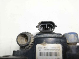 Proiector ceata dreapta 8200074008 Dacia Logan 1.5 DCI 2004-2012