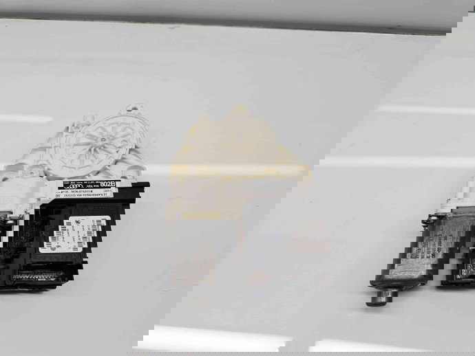 Motoras geam dreapta spate Audi A3 Sportback (8PA) [Fabr 2004-2013] 8P4959802B