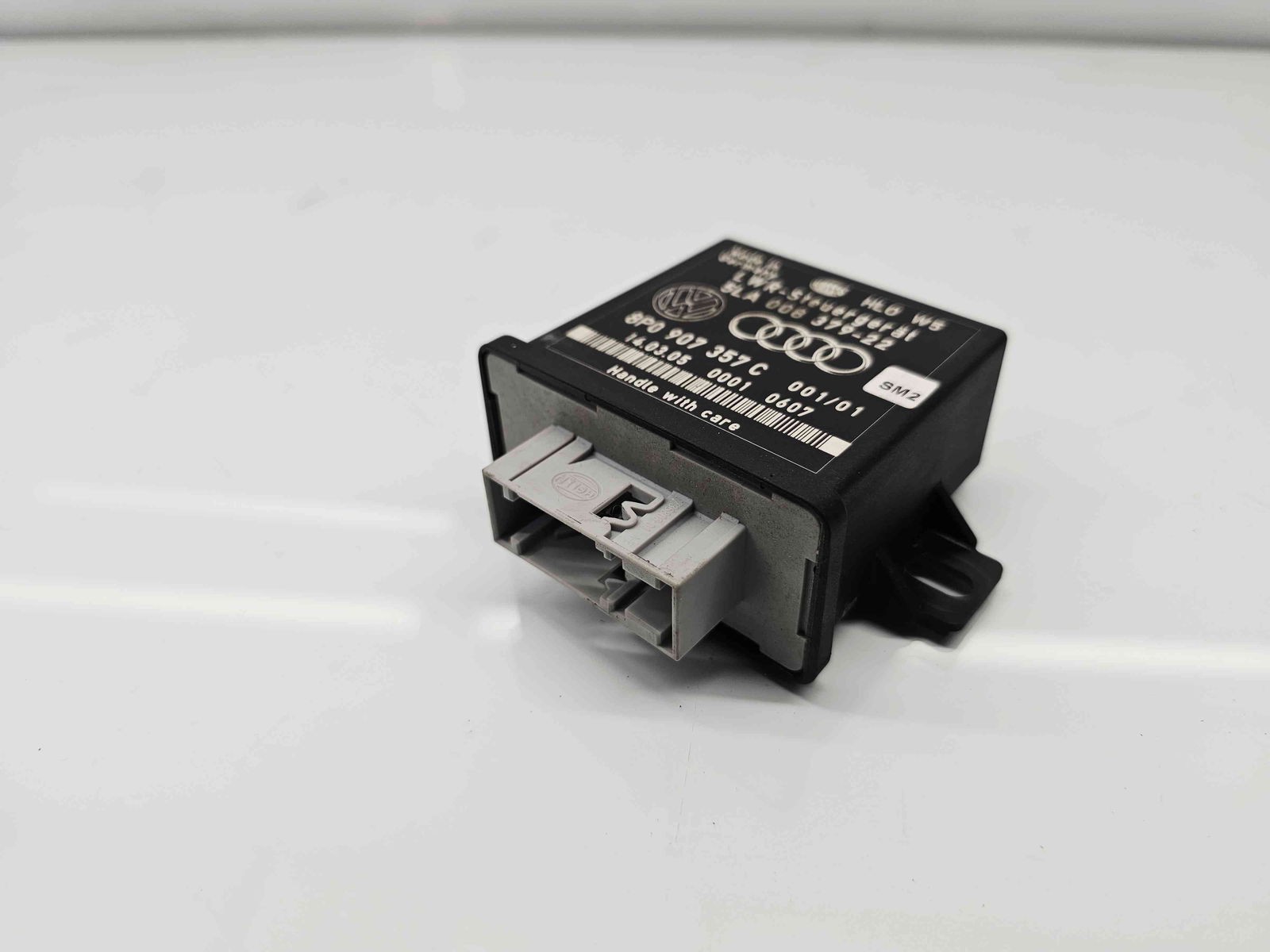 Modul control lumini AUDI A6 (4F2, C6) [Fabr 2004-2010] 8P0907357C - imagine 2