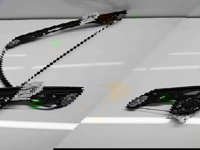 Macara electrica geam dreapta fata Bmw 1 (E81, E87) [Fabr 2004-2010] 7067796