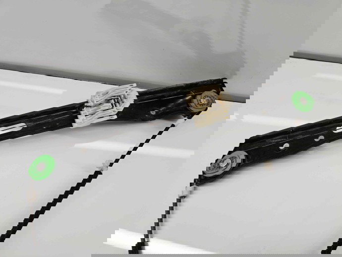 Macara electrica geam dreapta fata Bmw 1 (E81, E87) [Fabr 2004-2010] 7067796