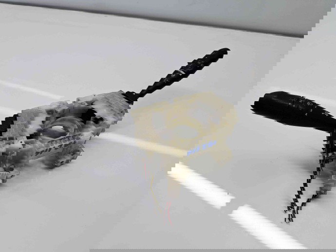  Ansamblu manete MITSUBISHI Colt [Fabr 2002-2013] MR986420