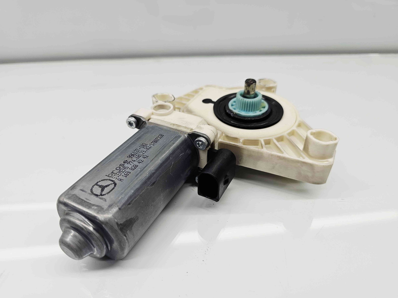 Motoras geam dreapta fata Mercedes Clasa B (W245) [Fabr 2005-2011] A1698204242 - imagine 3