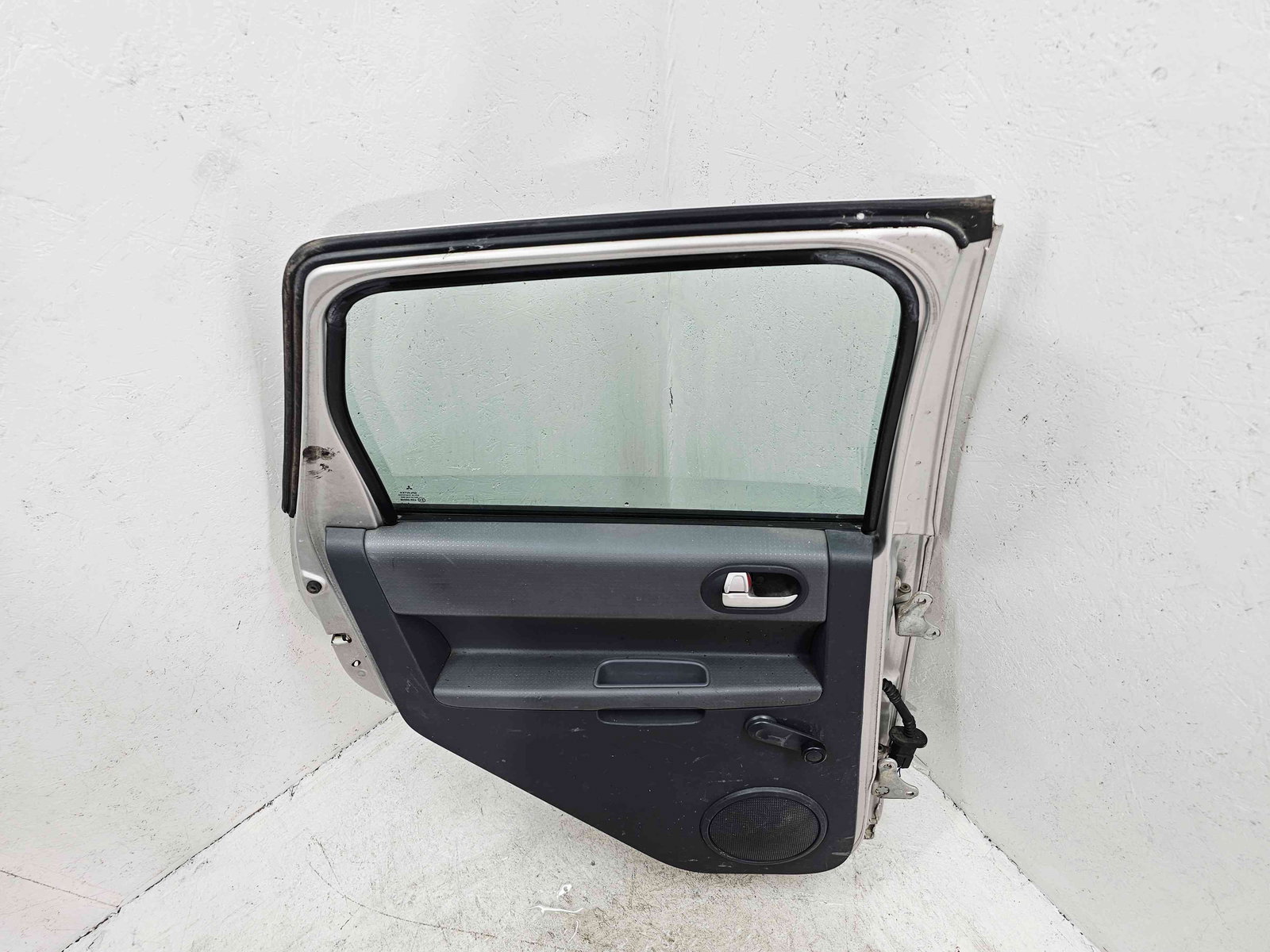 Usa stanga spate MITSUBISHI Colt [Fabr 2002-2013] GRI - imagine 7