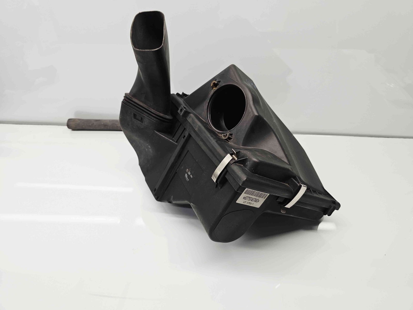 Carcasa filtru aer Bmw 3 (E90) [Fabr 2005-2011] 7797467 2.0 N47D 130KW / 177CP - imagine 1