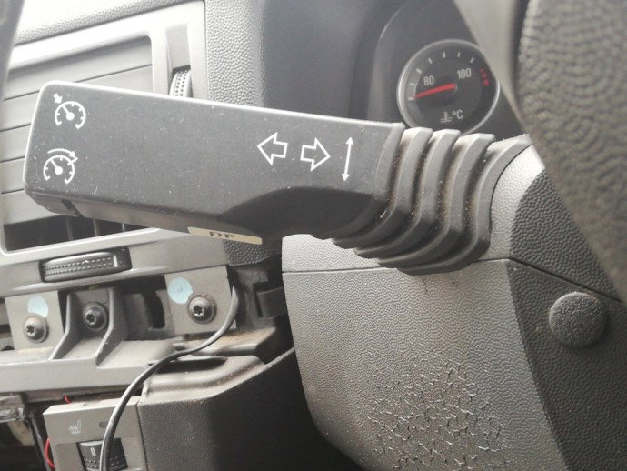 Maneta semnalizare Opel Vectra C 2.2 L50 OEM 2003-2008