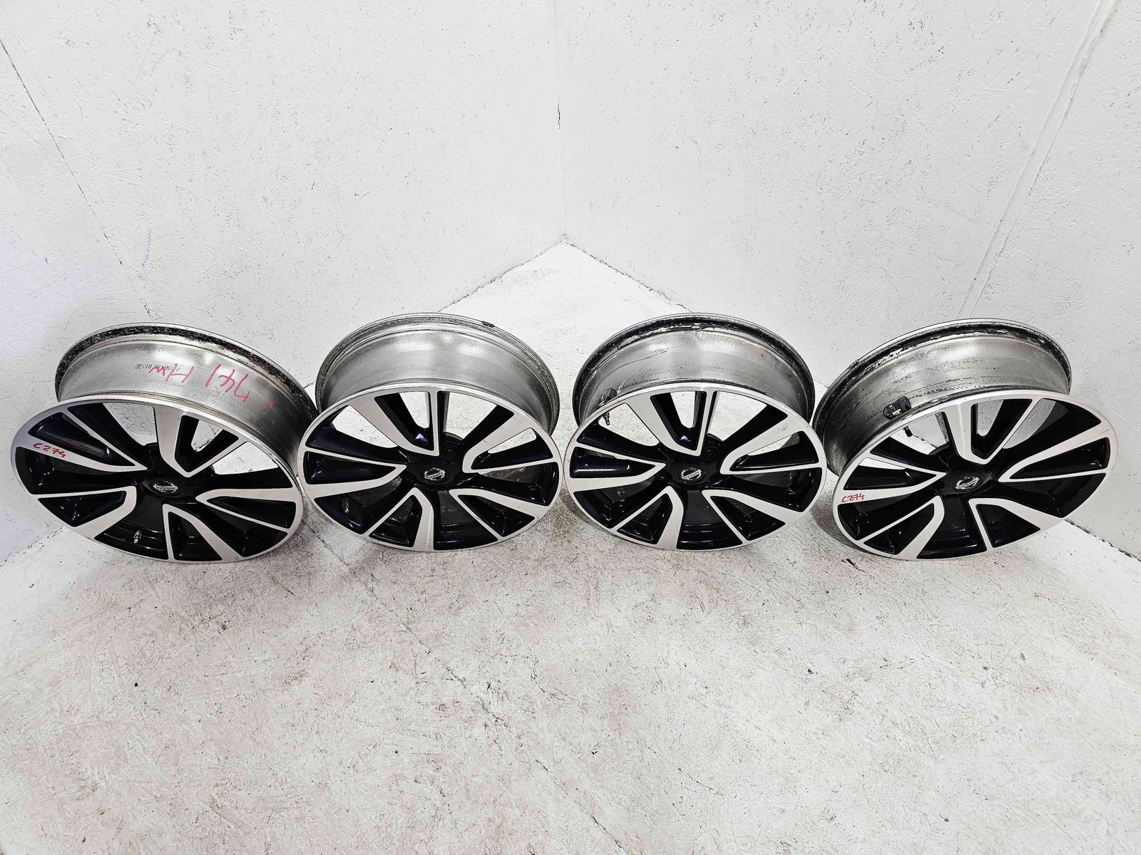 Set jante aliaj Nissan X-Trail (T32) [Fabr 2013-prezent] 5X114,3 / R19 / 7J / ET40 - imagine 2