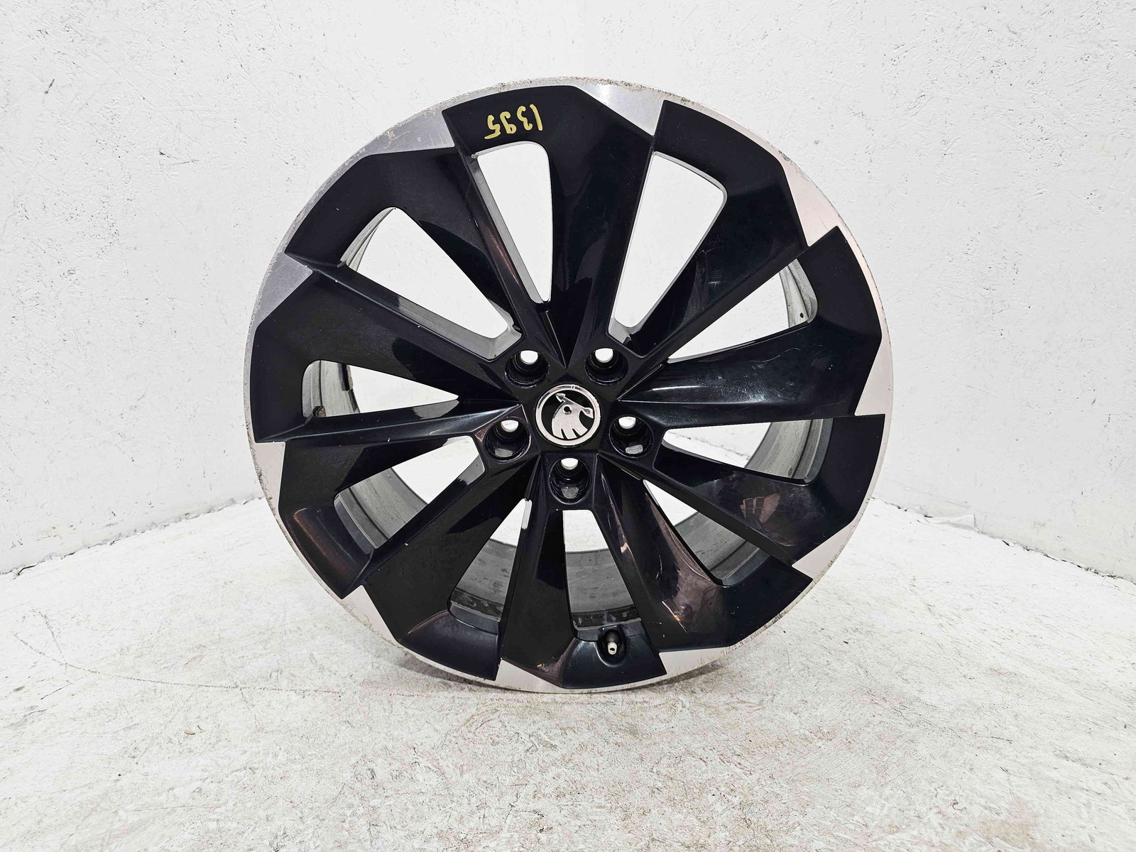 Set jante aliaj Skoda Superb III Combi (3V5) [Fabr 2015-2024] 5X112 / R19 / 8J / ET 44 - imagine 3