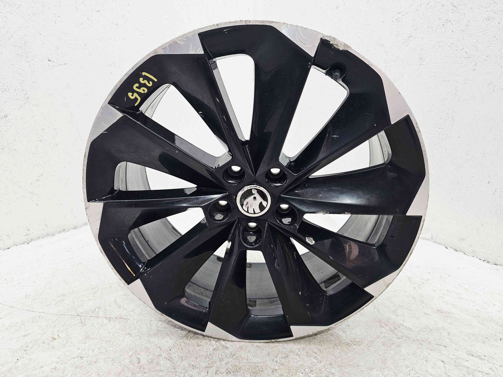 Set jante aliaj Skoda Superb III Combi (3V5) [Fabr 2015-2024] 5X112 / R19 / 8J / ET 44 - imagine 9