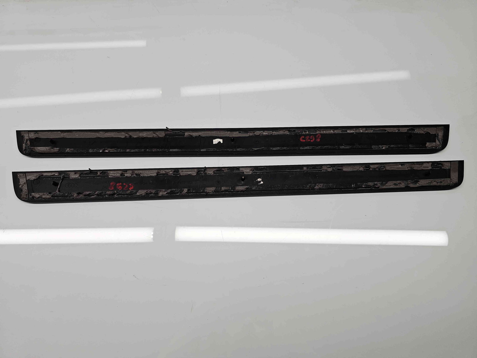 Set trimuri prag Audi A5 (8T3) [Fabr 2007-2015] 8T0853373 / 8T0853374 - imagine 2