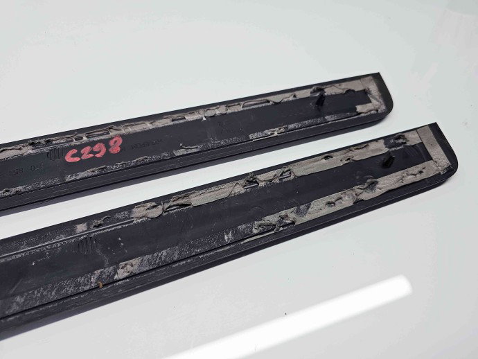 Set trimuri prag Audi A5 (8T3) [Fabr 2007-2015] 8T0853373 / 8T0853374