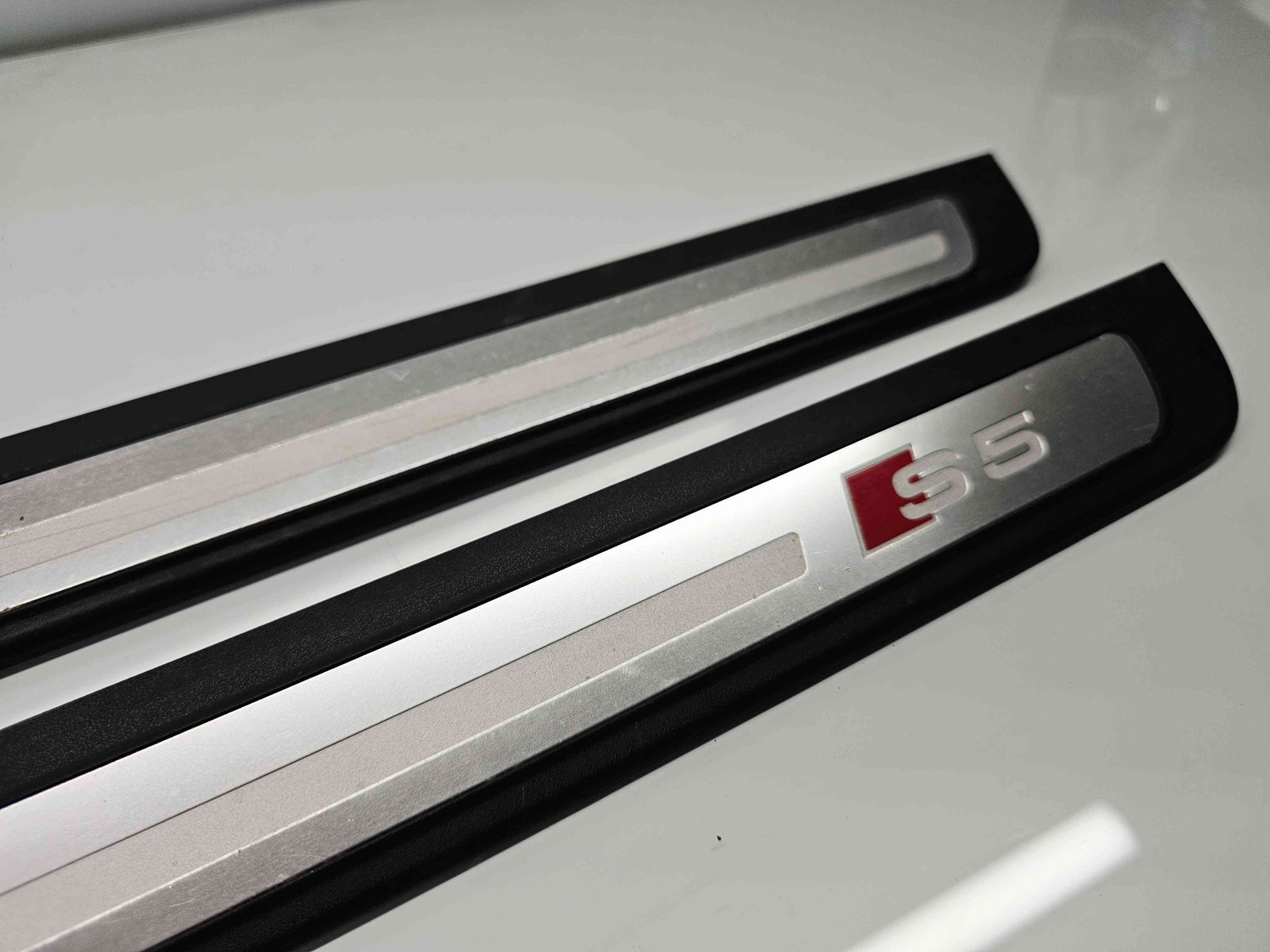 Set trimuri prag Audi A5 (8T3) [Fabr 2007-2015] 8T0853373 / 8T0853374 - imagine 5