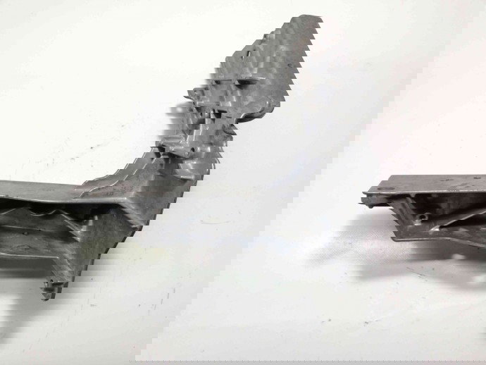 Suport aripa dreapta fata A2536210700 Mercedes E220 W213 2.0 2016-2021