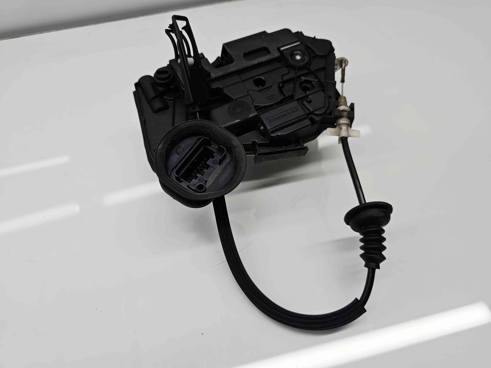 Broasca usa dreapta spate Volkswagen Golf 6 (5K1) [Fabr 2009-2013] 5K4839016B - imagine 2