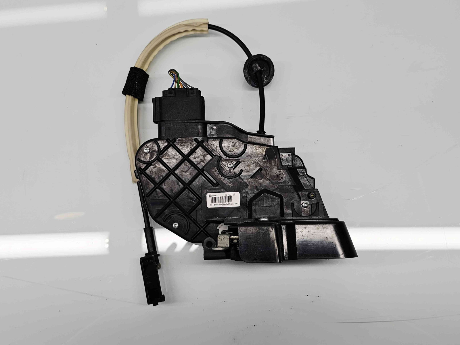 Broasca usa stanga spate XC60 [Fabr 2008-2017] 30799326 - imagine 1