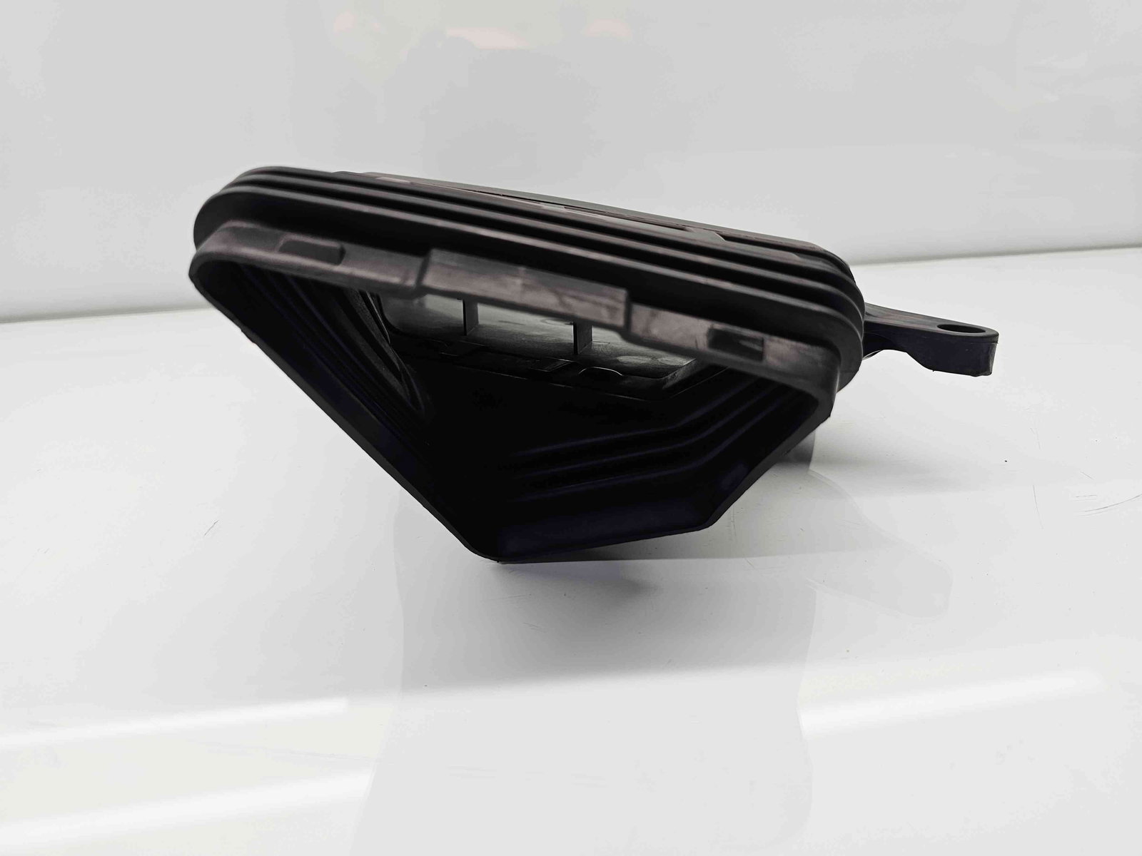 Difuzor captare aer Audi A5 (8T3) [Fabr 2007-2015] 8K0129618K - imagine 2