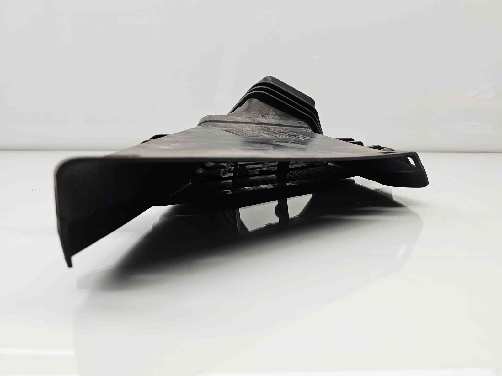 Difuzor captare aer Audi A5 (8T3) [Fabr 2007-2015] 8K0129618K - imagine 4