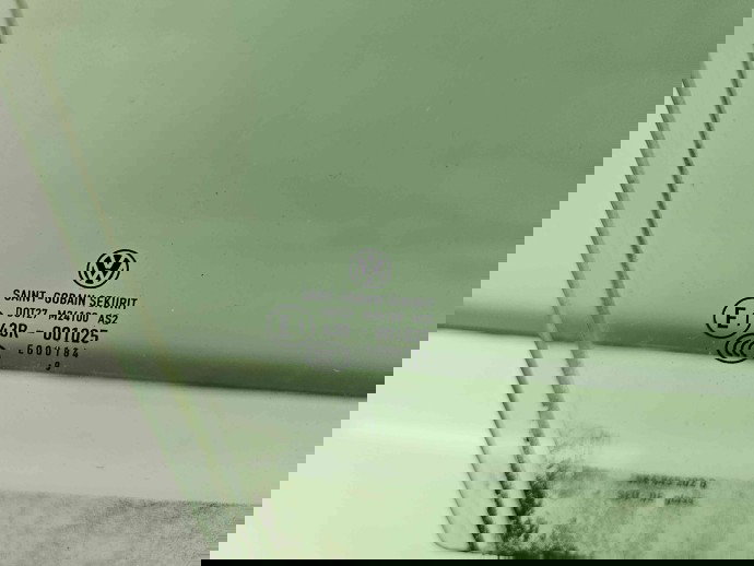 Geam usa dreapta fata Volkswagen Golf 6 (5K1) [Fabr 2009-2013] OEM