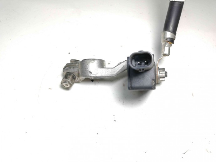 Borna baterie (-) A0009056407 Mercedes E220 W213 2.0 2016-2021