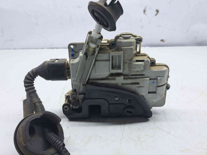 Broasca usa dreapta spate Audi A6 (4F2, C6) [Fabr 2004-2010] 4F0839016
