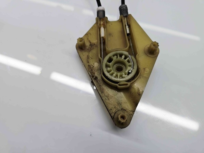 Macara electrica geam dreapta spate Renault Megane 3 (B95) [Fabr 2008-2016] 968717101 / 827200003