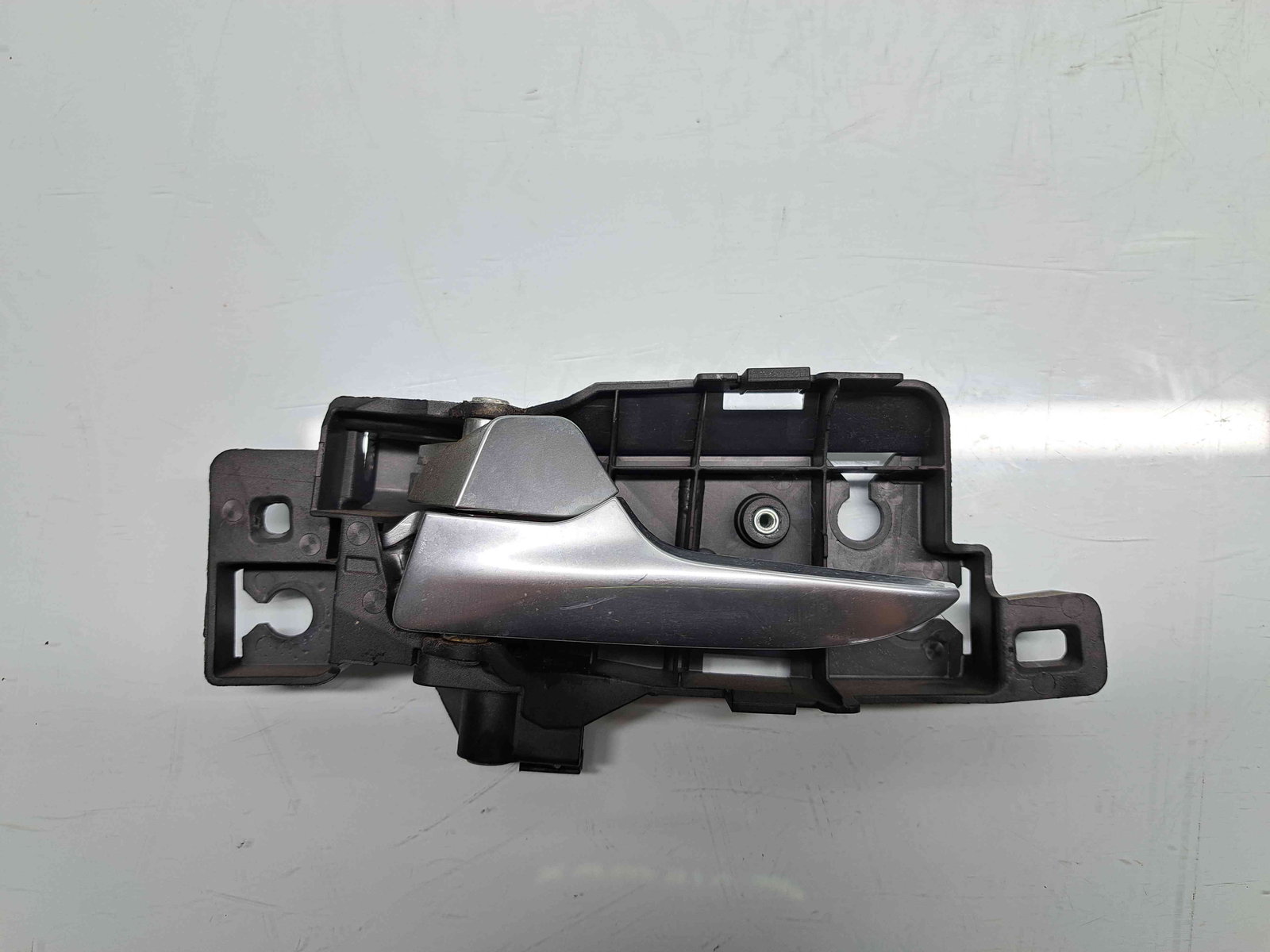 Maner interior stanga spate Ford Mondeo 4 Sedan Facelift [Fabr 2007-2015] 6M21-U22601 - imagine 1