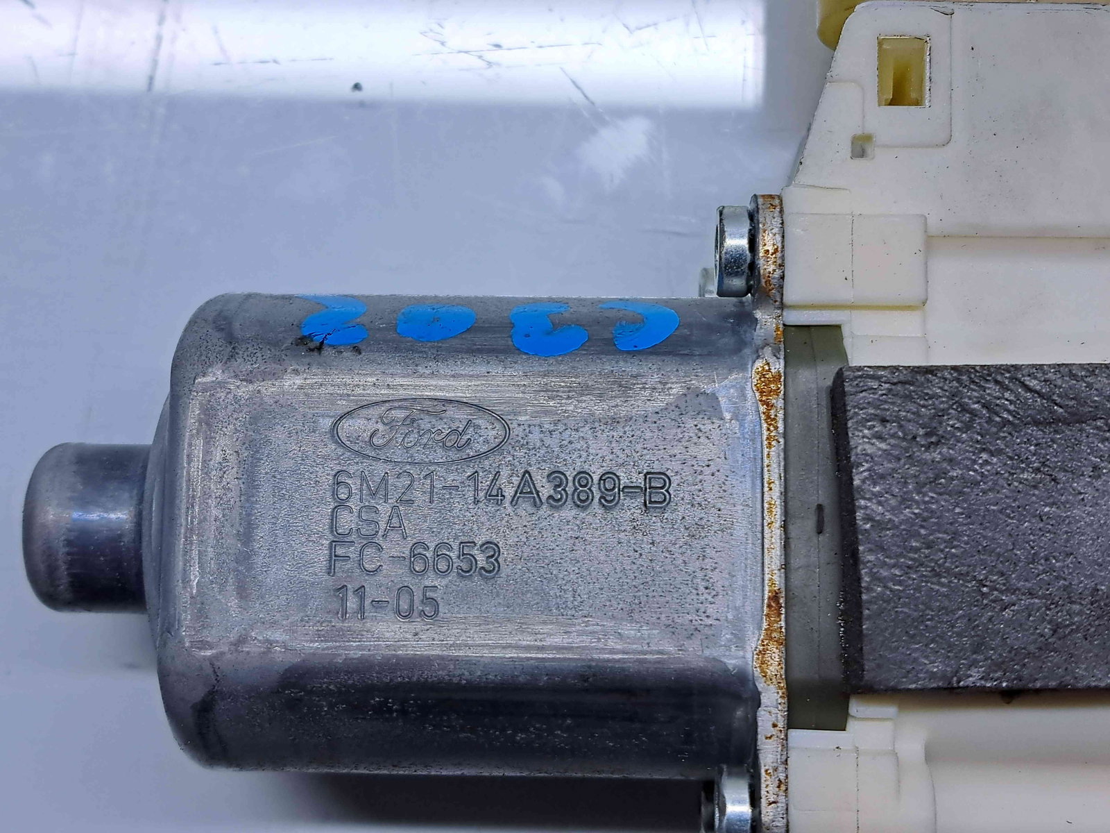 Motoras geam dreapta spate Ford Mondeo 4 Sedan Facelift [Fabr 2007-2015] 6M2114A389B - imagine 4