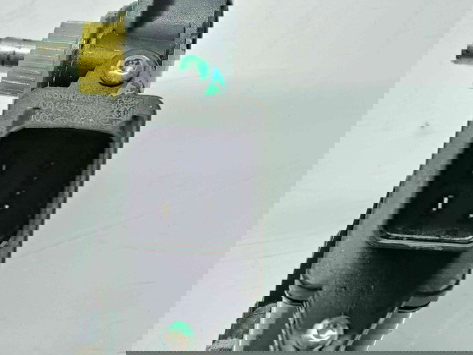 Motoras geam stanga fata Chevrolet Cruze (J300) [Fabr 2010-2016] 3130034193