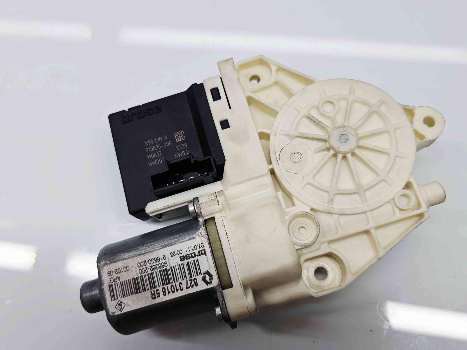 Motoras geam stanga spate Renault Megane 3 (B95) [Fabr 2008-2016] 0130822330 - imagine 4