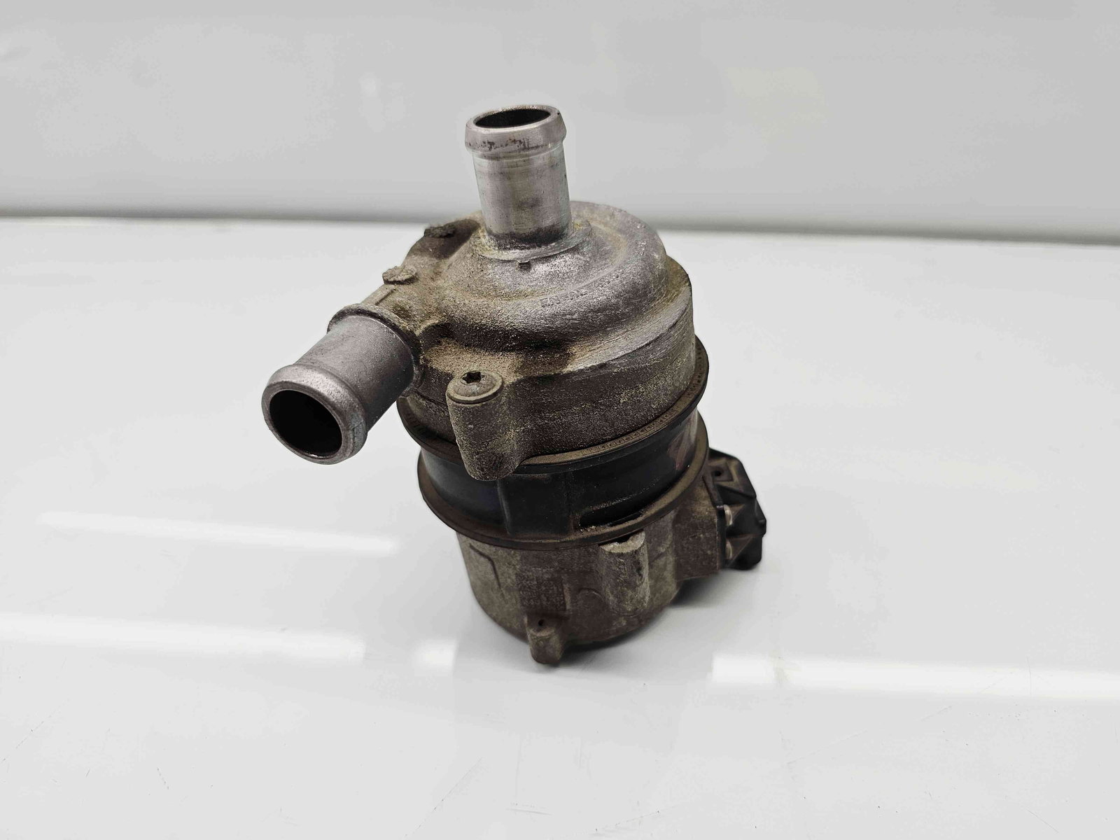 Pompa recirculare apa Audi A5 (8T3) [Fabr 2007-2015] 4H0965567A 3.0 CREC 245KW / 333CP - imagine 1