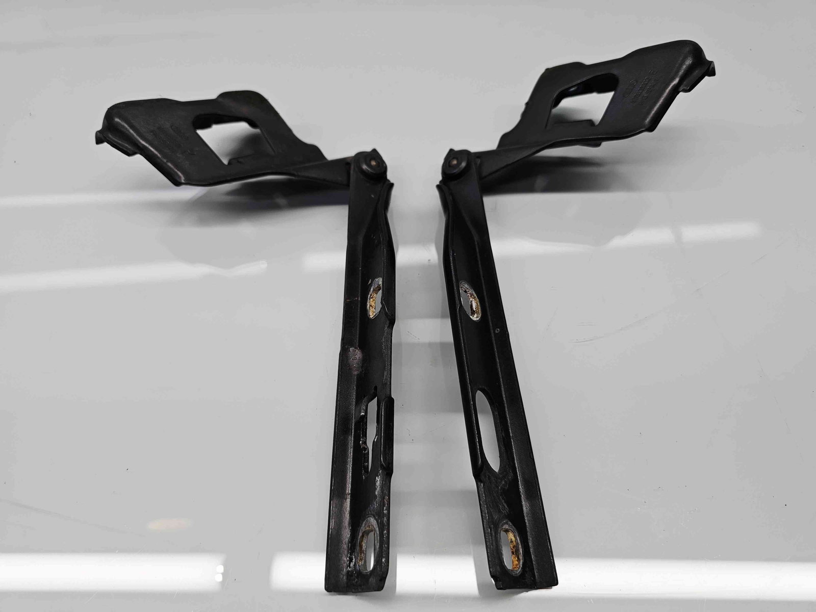 Set balamale capota Audi A5 (8T3) [Fabr 2007-2015] LZ7S - imagine 1