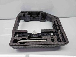 Set cric si cheie Audi A5 (8T3) [Fabr 2007-2015] 8K0011031M