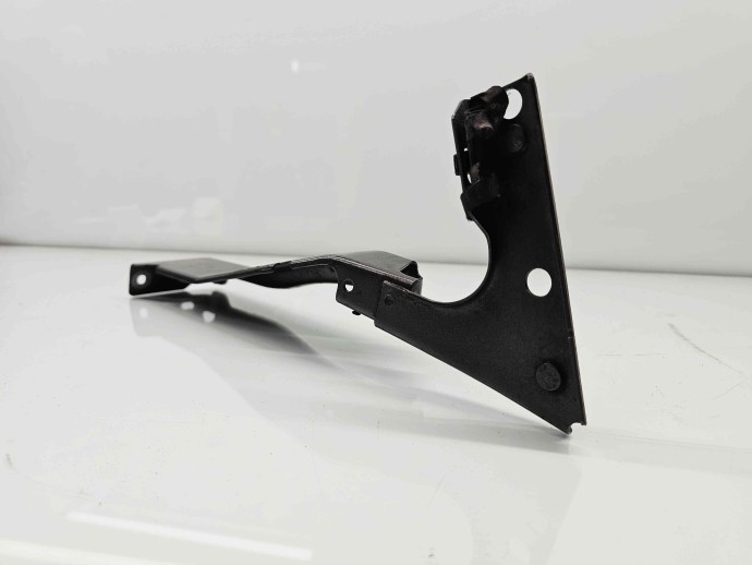 Suport aripa dreapta fata Audi A5 (8T3) [Fabr 2007-2015] 8T0821136G