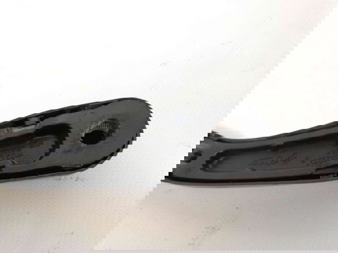 Brat stergator parbriz stanga A2138205302 Mercedes E220 W213 2.0 2016-2021