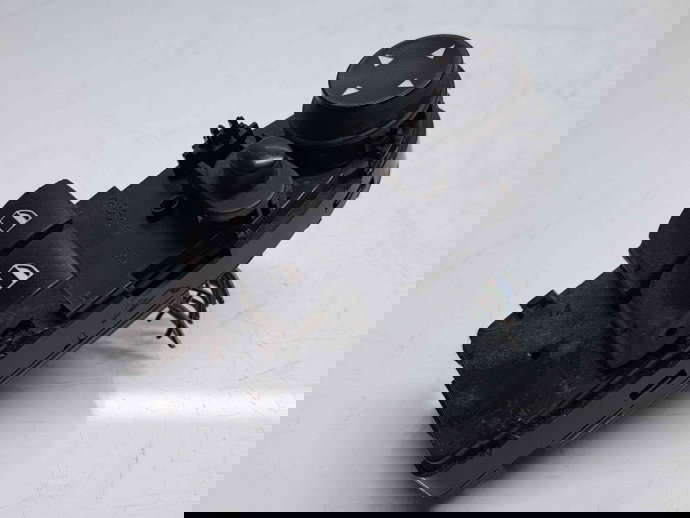  Butoane comanda geamuri sofer Bmw 1 (E81, E87) [Fabr 2004-2010] 9216529