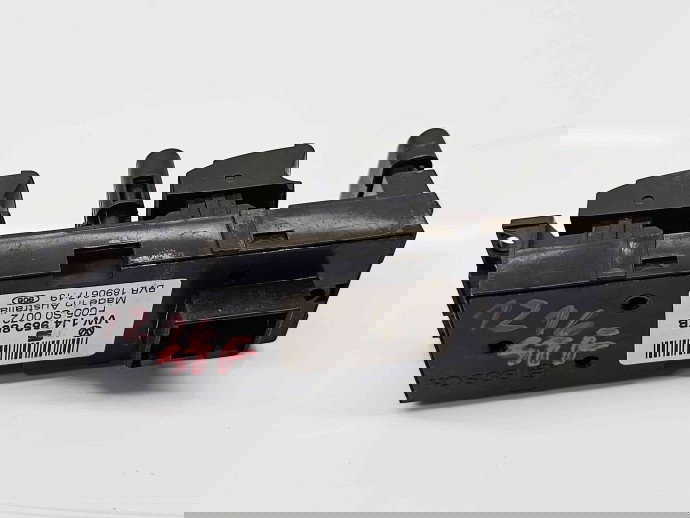  Butoane comanda geamuri sofer Volkswagen Golf 4 (1J1) [Fabr 1997-2004] 1J4959857B