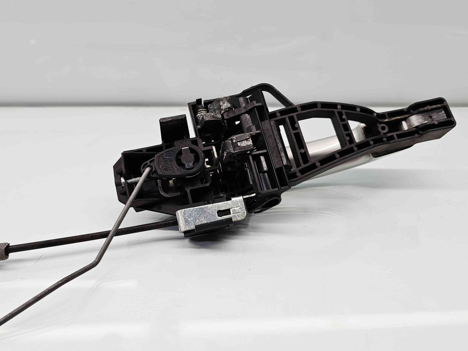 Maner usa dreapta fata Ford Focus 3 (CB8) [Fabr 2011-2015] Moondust Silver - imagine 3