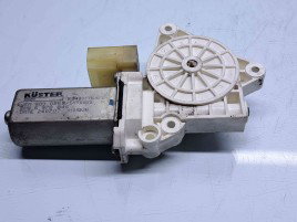Motoras geam dreapta fata Bmw 1 (E81, E87) [Fabr 2004-2010] 6978846