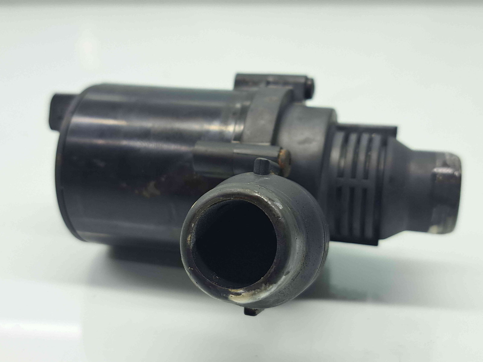 Pompa recirculare apa Bmw 5 (E60) [Fabr 2004-2010] 6917700 2.0 N47D 130KW / 177CP - imagine 3